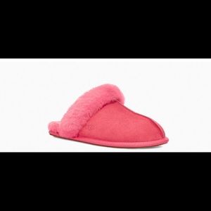 UGG Women's Scuffette II